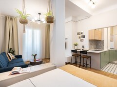 Piata Mihail Kogalniceanu, Gradina Cismigiu - Studio Premium